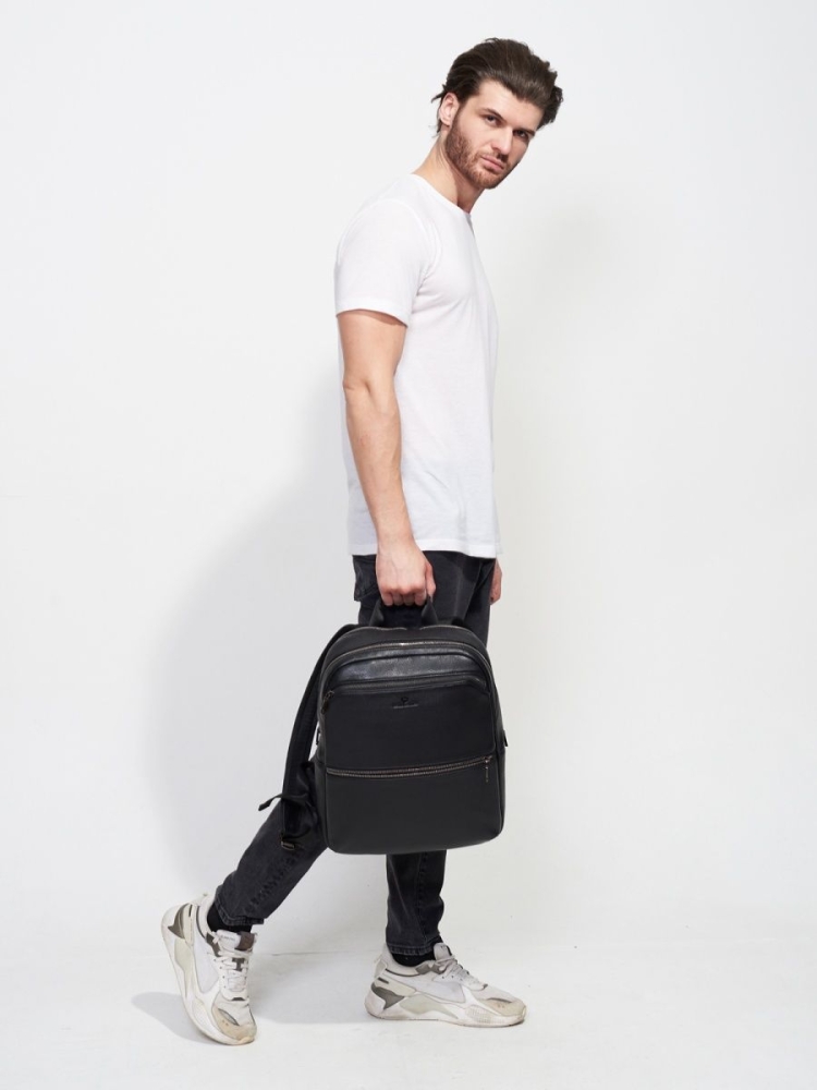 Мужской рюкзак кожаный Paul Rayner