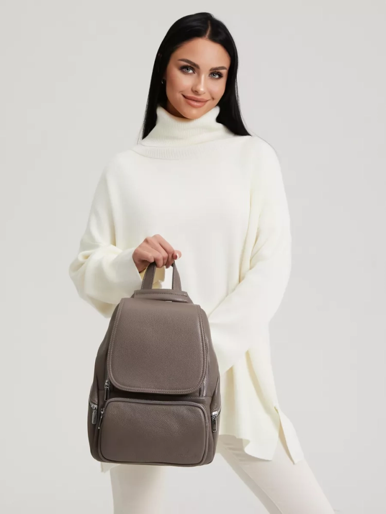 Женский кожаный городской рюкзак PR серый 1029